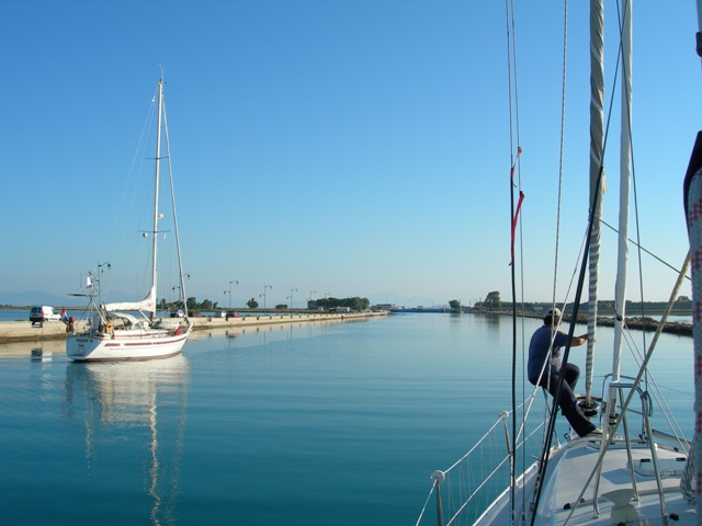 The floating bridge at the end of the Levkas canal