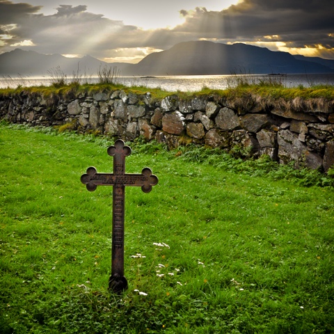 GRAVEYARD NEAR HARSTAD